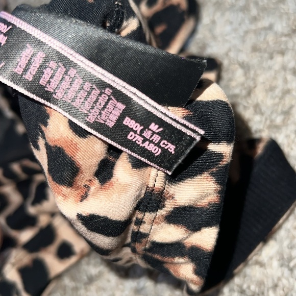 Victoria’s Secret sports bra - Picture 8 of 8